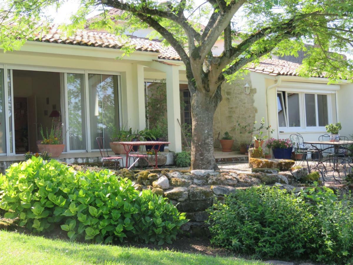 Bed and Breakfast Les 4 Elements St Emilion Branne  Экстерьер фото