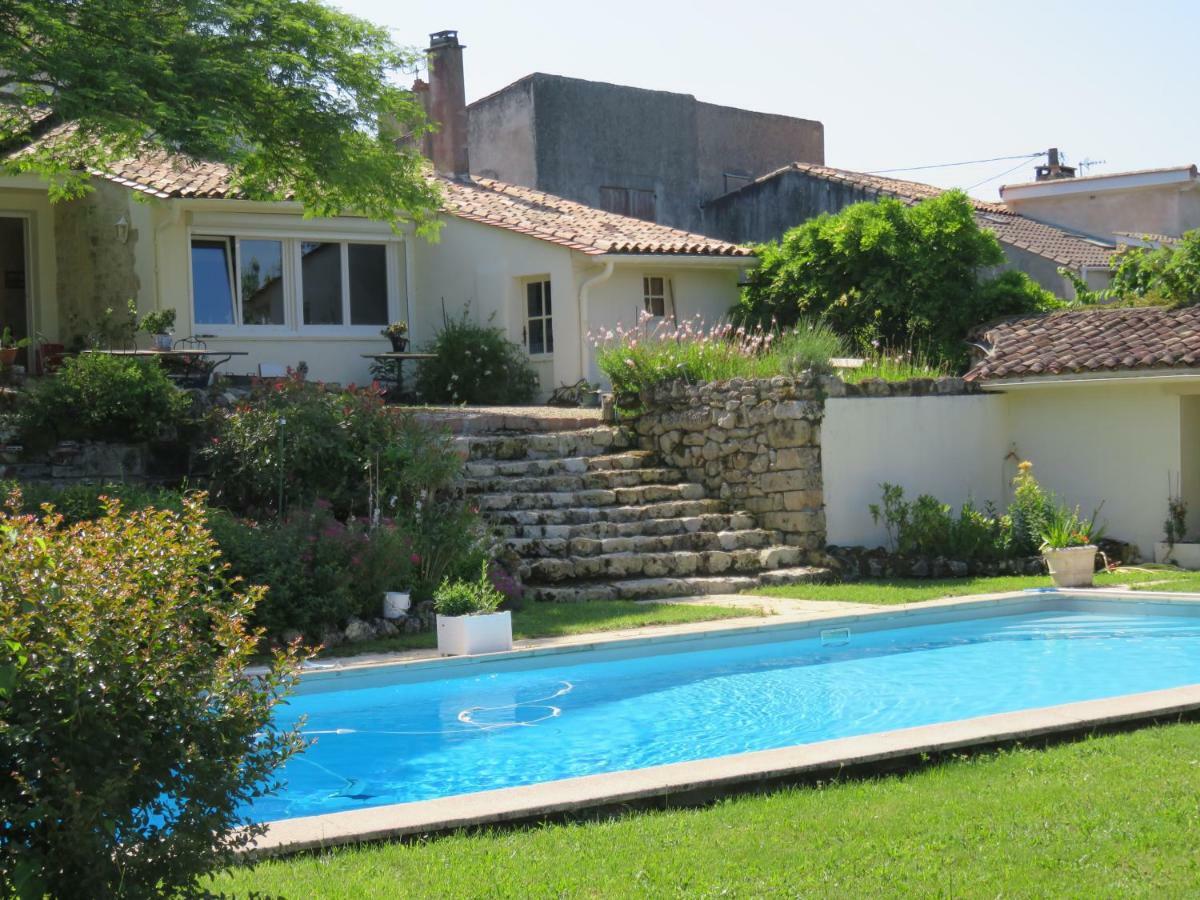 Bed and Breakfast Les 4 Elements St Emilion Branne  Экстерьер фото