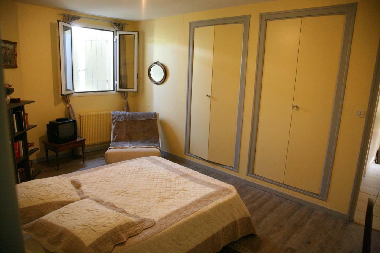 Bed and Breakfast Les 4 Elements St Emilion Branne  Экстерьер фото